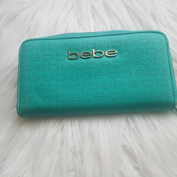 BEBE  WALLET - Picture 1 of 7